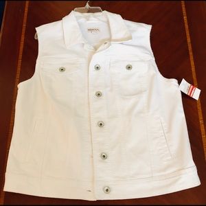 White denim vest